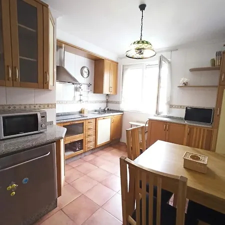 Apartment Historico 2 *